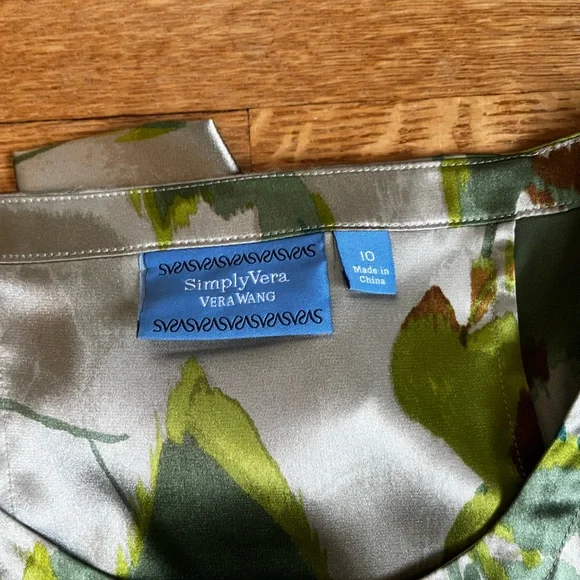 Simply Vera dress - Picture 4 of 5